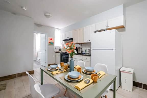 Lancaster Art Suite 3 | 2BR near Drexel & Penn