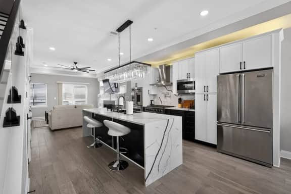 Luxe 3BR Retreat | Rooftop, Patio & Garage