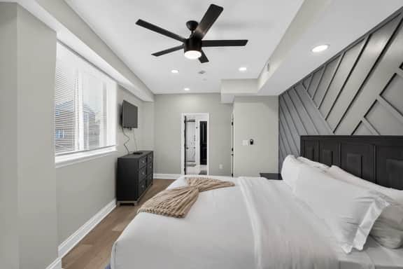 Queen Village Grand | 3BR, Rooftop & Garage