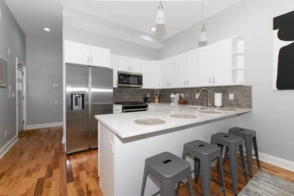 Modern 2BR 2BA Apt | Near Temple University - Image 4