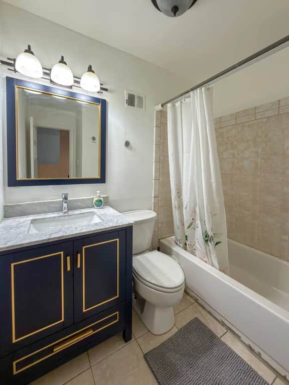 Private Bedroom near Temple U | Unit C - Image 3