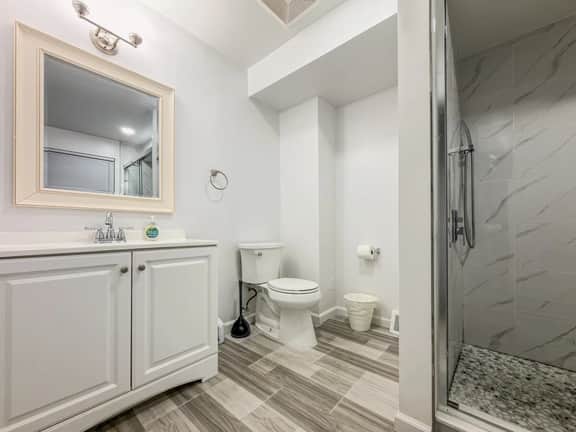 Private Bedroom near Temple U | Unit C - Image 3