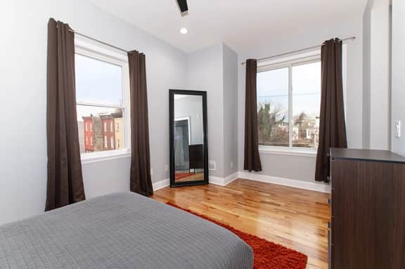 Modern 2BR 2BA Apt | Near Temple University - Image 2