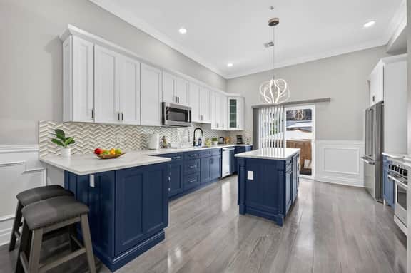 Luxury Queens Village - 4Br 4.5Ba - Rooftop Patio - Image 3