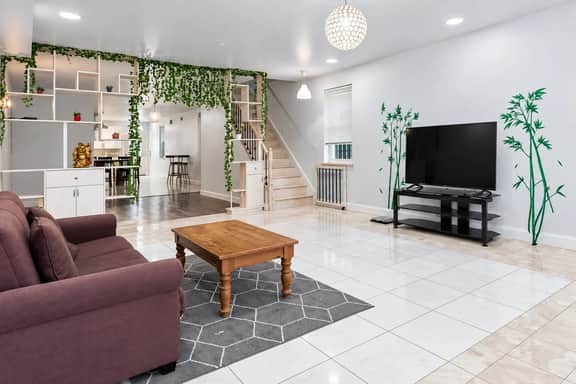 Deluxe Room for 3 Near UPenn & Drexel | 3R - Image 4