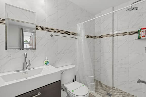 BudgetNest | Ensuite Room | UPenn/Drexel R4 - Image 5