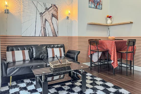 Brooklyn Vibe Meets UPenn | Stylish 1BR | Sleeps 3