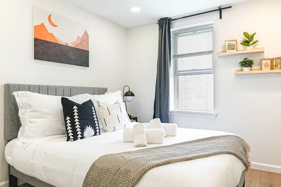 Neat, Quiet & Steps to Broad St | Room A