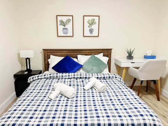 Ramblei near Drexel Park | Room BF