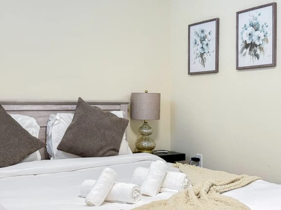 Ramblei near Drexel Park | Room BR