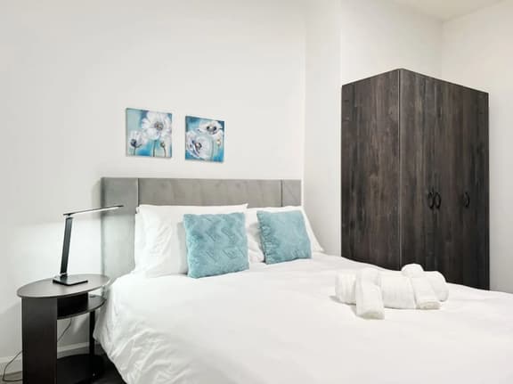Ramblei near Drexel University | Room 1R