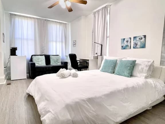 Ramblei near Drexel University | Room 2R