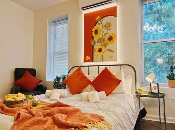 Ramblei near Rittenhouse Square | Studio - 2F