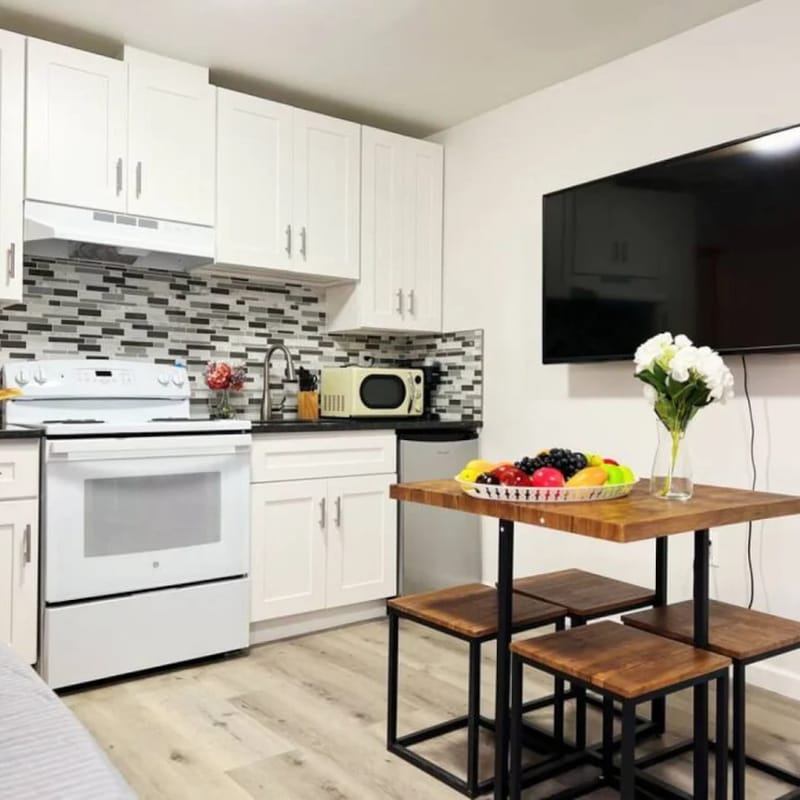 Ramblei near UPenn and Drexel | Studio - 2R
